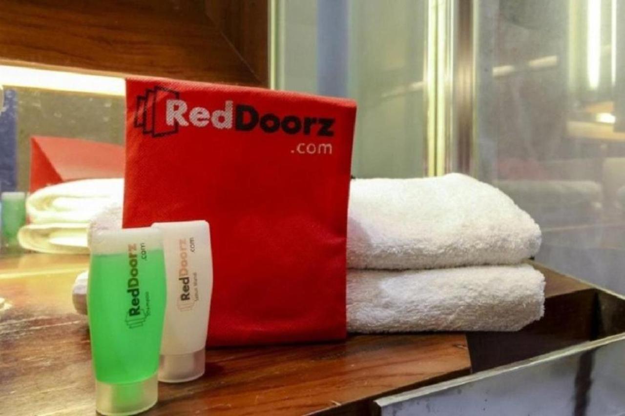 Hotel Reddoorz Near Pantai Boom Banyuwangi  Exteriér fotografie