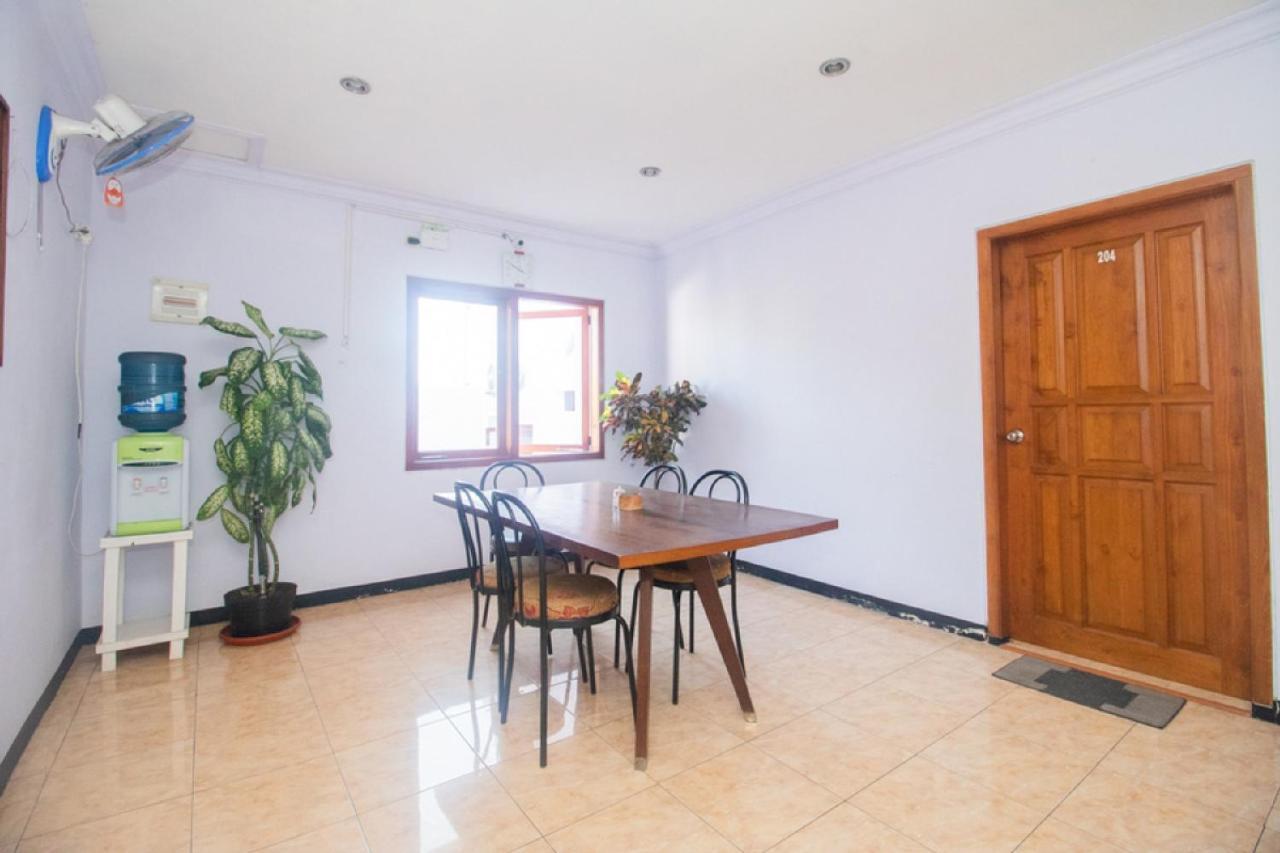 Hotel Reddoorz Near Pantai Boom Banyuwangi  Exteriér fotografie